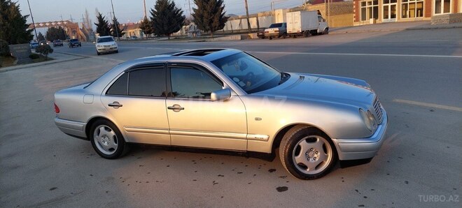 Mercedes E 240 1998, 358,900 km - 2.4 l - Bakı
