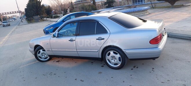 Mercedes E 240 1998, 358,900 km - 2.4 l - Bakı