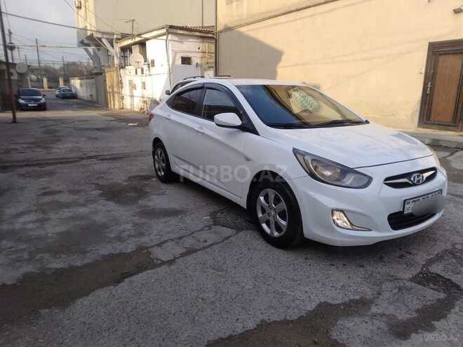 Hyundai Accent 2012, 240,000 km - 1.4 л - Bakı