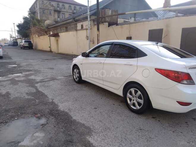 Hyundai Accent 2012, 240,000 km - 1.4 л - Bakı