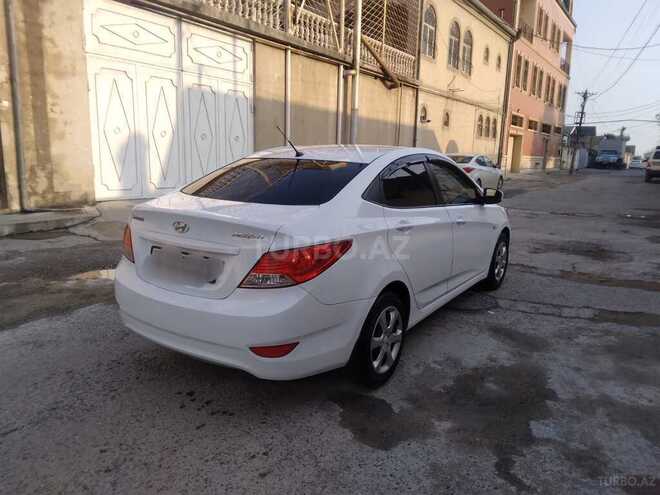 Hyundai Accent 2012, 240,000 km - 1.4 л - Bakı