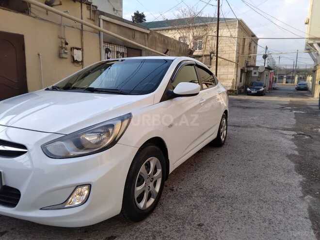 Hyundai Accent 2012, 240,000 km - 1.4 л - Bakı