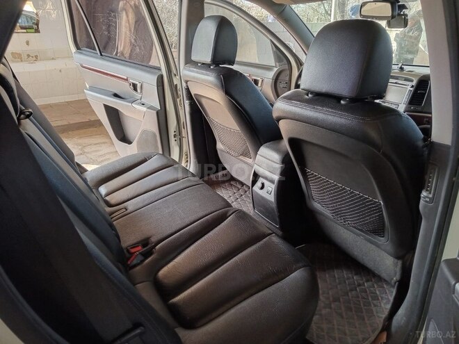 Hyundai Santa Fe 2011, 143,000 km - 2.0 л - Salyan