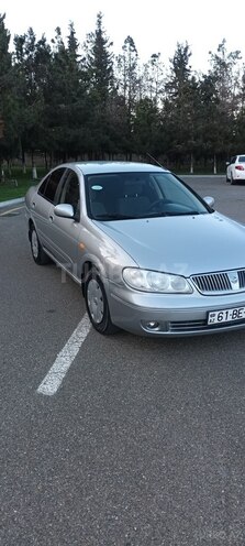 Nissan Sunny 2004, 160,000 km - 1.6 l - Ucar