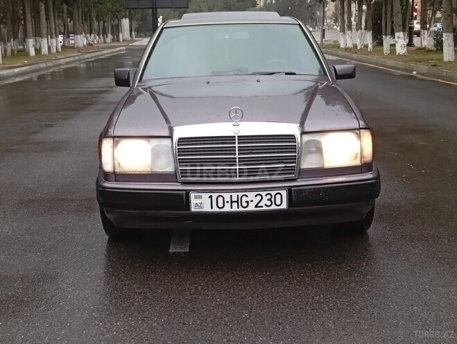Mercedes E 220 1992, 321,450 km - 2.2 l - Sumqayıt