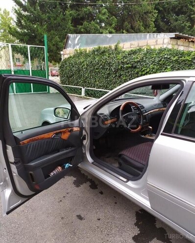 Mercedes E 240 2002, 341,000 km - 2.4 l - Ağcabədi