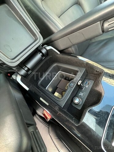 Land Rover Range Rover 2018, 91,000 km - 3.0 л - Bakı