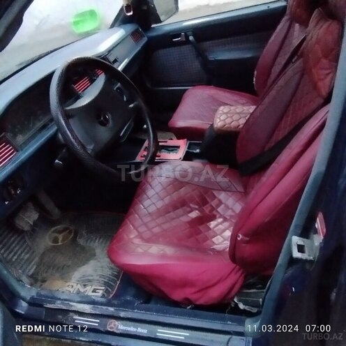 Mercedes 190 1989, 240,000 km - 2.5 л - Bakı