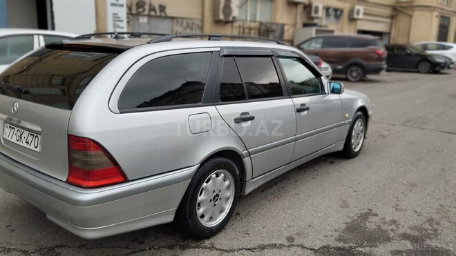 Mercedes C 180 2000, 200,000 km - 1.8 l - Bakı