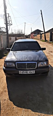 Mercedes C 200 1995, 410,000 km - 2.0 л - Şirvan