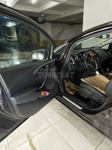 Opel Astra 2015, 142,562 km - 1.4 л - Bakı