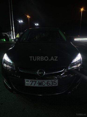 Opel Astra 2015, 142,562 km - 1.4 л - Bakı