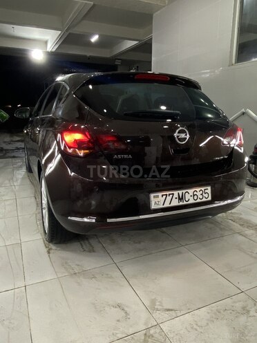 Opel Astra 2015, 142,562 km - 1.4 л - Bakı