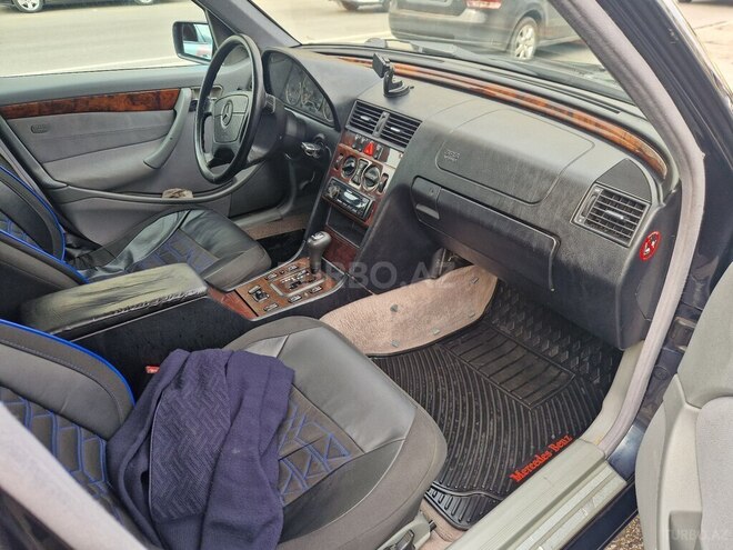 Mercedes C 220 1998, 300,000 km - 2.2 л - Bakı