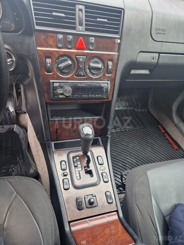 Mercedes C 220 1998, 300,000 km - 2.2 л - Bakı