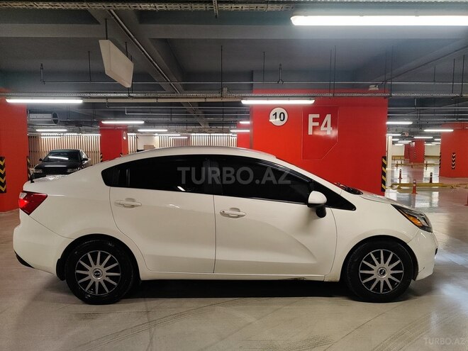 Kia Rio 2014, 130,000 km - 1.6 l - Bakı