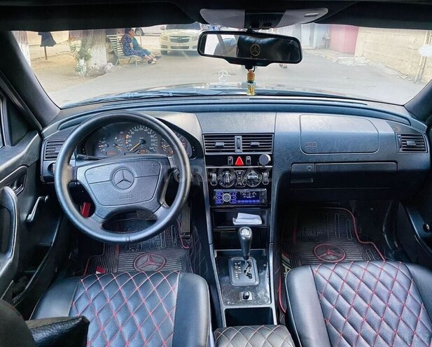 Mercedes C 180 1998, 245,000 km - 1.8 l - Bakı