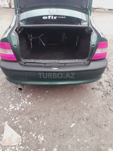 Opel Vectra 1996, 493,340 km - 1.6 л - Göyçay