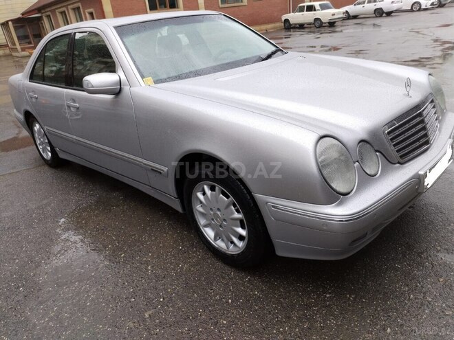Mercedes E 240 2001, 262,818 km - 2.4 l - Bakı