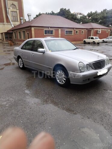 Mercedes E 240 2001, 262,818 km - 2.4 l - Bakı