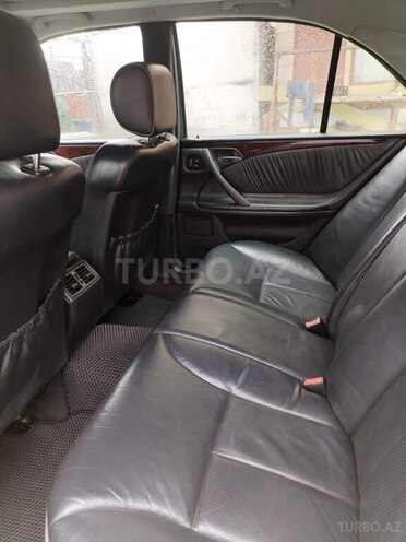 Mercedes E 240 2001, 262,818 km - 2.4 l - Bakı