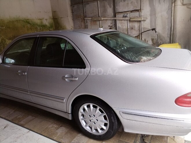 Mercedes E 240 2001, 262,818 km - 2.4 l - Bakı