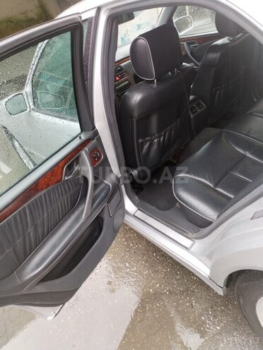 Mercedes E 240 2001, 262,818 km - 2.4 l - Bakı