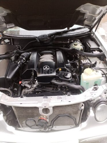 Mercedes E 240 2001, 262,818 km - 2.4 l - Bakı