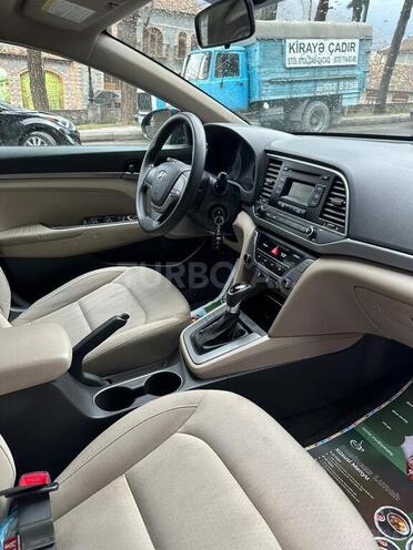 Hyundai Elantra 2017, 156,106 km - 2.0 l - Şəki