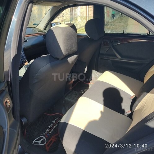 Mercedes E 270 2000, 527,854 km - 2.7 l - Qazax