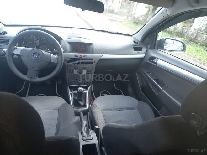 Opel Astra 2006, 250,000 km - 1.7 l - Masallı
