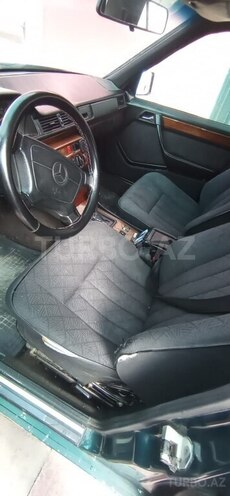 Mercedes E 220 1994, 220,000 km - 2.2 l - Bakı