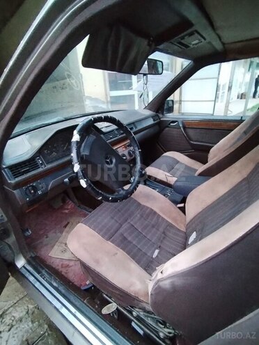 Mercedes E 200 1990, 444,444 km - 2.0 l - Masallı
