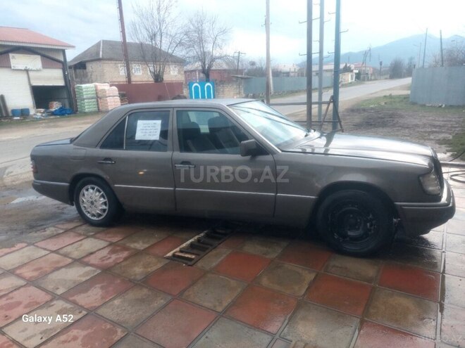 Mercedes E 200 1990, 444,444 km - 2.0 l - Masallı