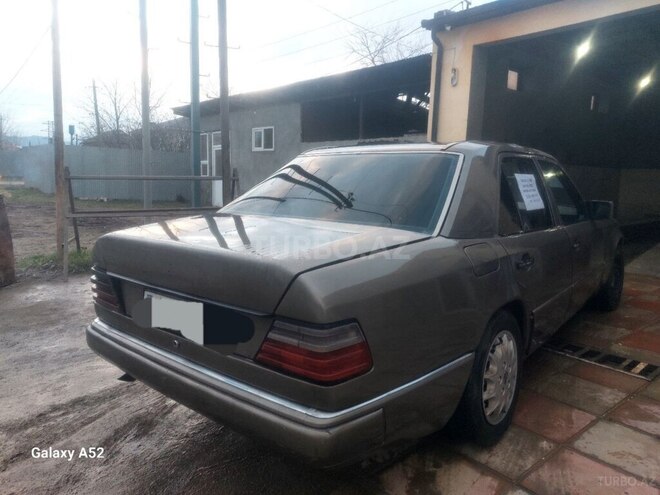 Mercedes E 200 1990, 444,444 km - 2.0 l - Masallı