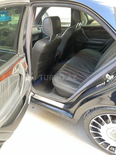 Mercedes E 320 2001, 210,000 km - 3.2 l - Bakı