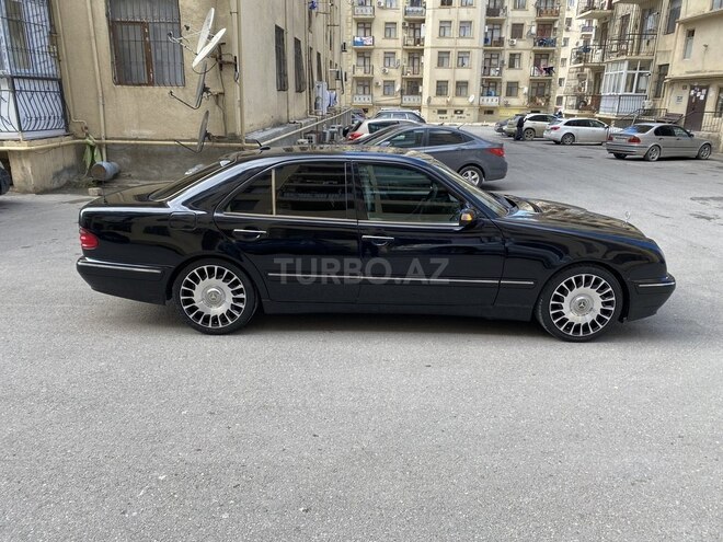 Mercedes E 320 2001, 210,000 km - 3.2 l - Bakı