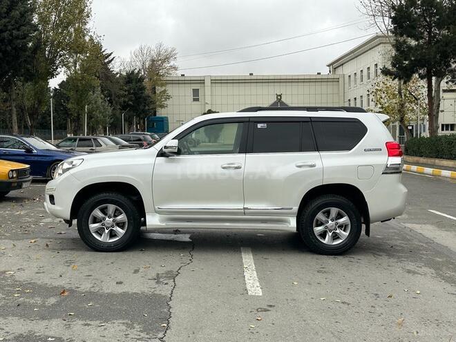 Toyota Prado 2011, 143,000 km - 2.7 л - Biləsuvar