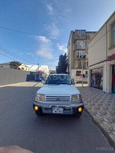 Mitsubishi Pajero io 1998, 300,000 km - 1.8 l - Bakı