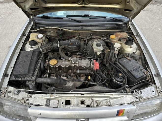 Opel Astra 1993, 228,000 km - 1.8 л - Bakı
