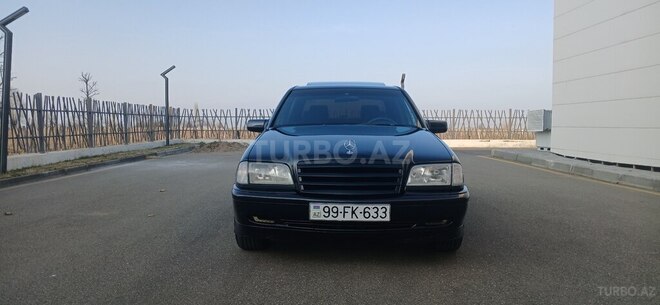Mercedes C 200 1999, 330,000 km - 2.0 l - Tovuz