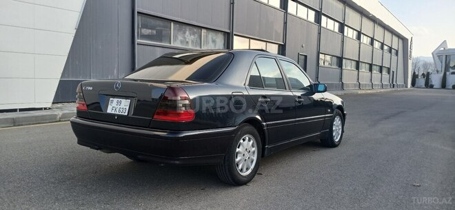 Mercedes C 200 1999, 330,000 km - 2.0 l - Tovuz