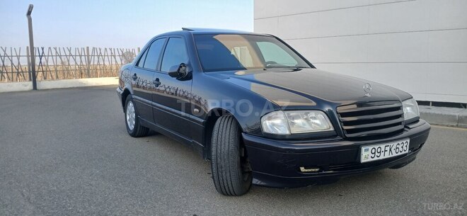 Mercedes C 200 1999, 330,000 km - 2.0 l - Tovuz