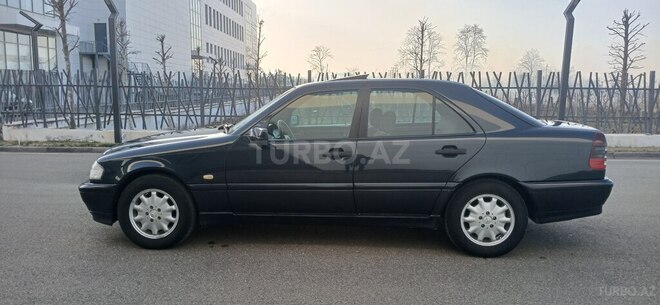 Mercedes C 200 1999, 330,000 km - 2.0 l - Tovuz