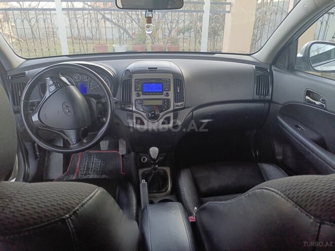 Hyundai i30 2008, 246,000 km - 1.6 l - Mingəçevir