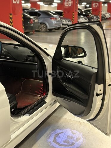 BMW 328 2013, 190,000 km - 2.0 l - Gəncə