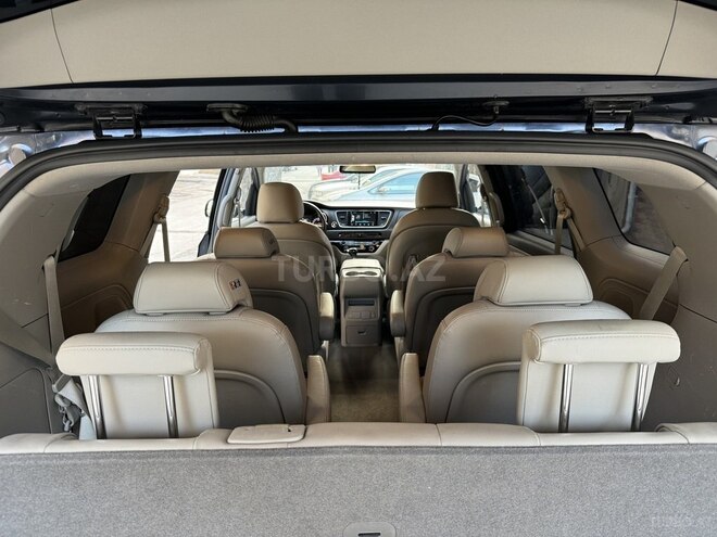 Kia Carnival 2016, 176,000 km - 2.2 l - Bakı