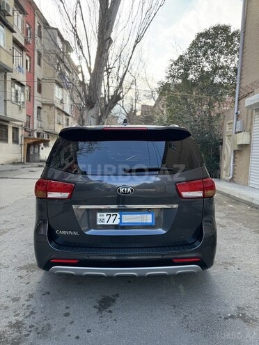 Kia Carnival 2016, 176,000 km - 2.2 l - Bakı