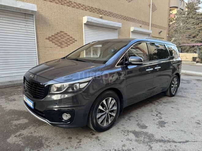 Kia Carnival 2016, 176,000 km - 2.2 l - Bakı