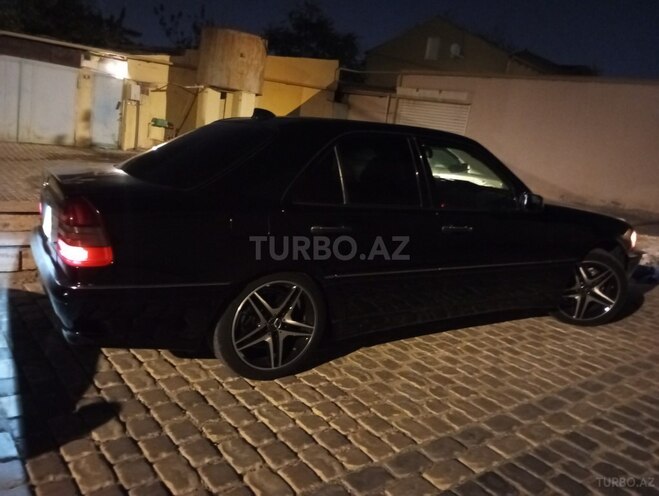 Mercedes C 230 2000, 285,000 km - 2.3 л - Bakı